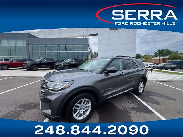 Used 2025 Ford Explorer Active AWD/4WD image 1