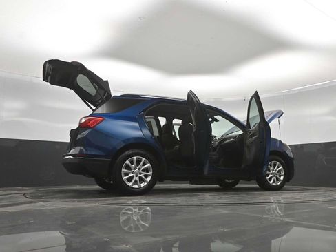 Used 2019 Chevrolet Equinox LT w/ Sun & Navigation Package AWD/4WD image 38