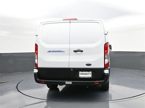 Used 2022 Ford E-Transit Low Roof image 21