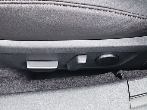 Certified 2025 MAZDA MAZDA3 s image 13