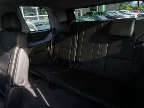 Used 2019 GMC Yukon SLT image 16