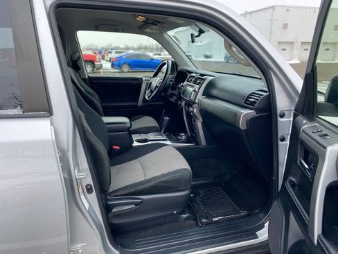 Used 2018 Toyota 4Runner SR5 image 12