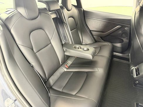 Used 2022 Tesla Model 3 Performance image 36