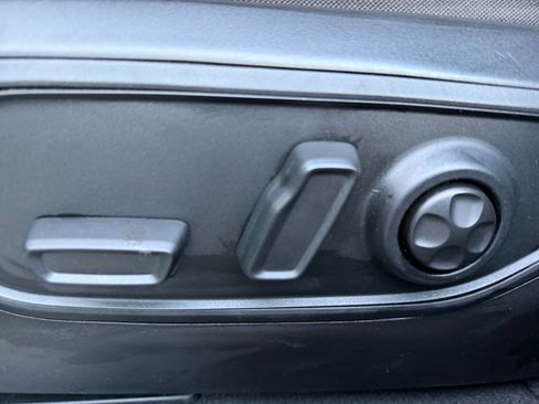 Used 2022 Jeep Grand Cherokee L Overland image 13