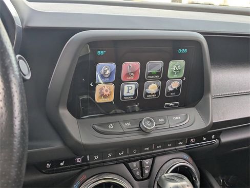 Used 2016 Chevrolet Camaro SS image 15