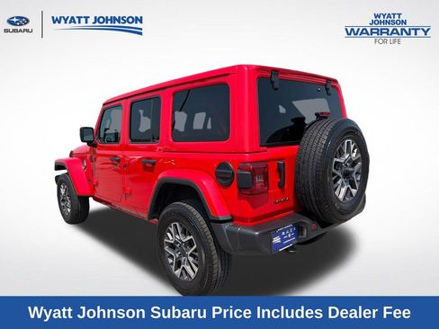 Used 2025 Jeep Wrangler Unlimited Sahara AWD/4WD image 6
