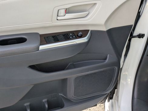 Used 2024 Toyota Sienna LE image 15