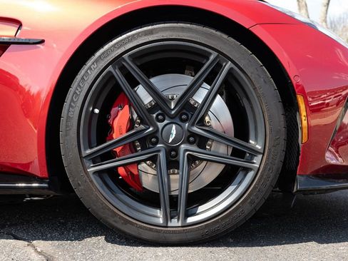 Used 2025 Aston Martin V8 Vantage Coupe RWD image 54