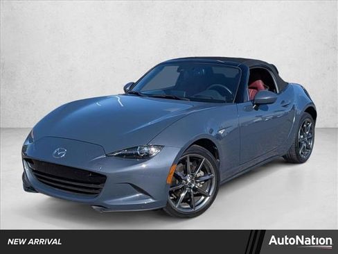 Used 2020 MAZDA MX-5 Miata Grand Touring image 1