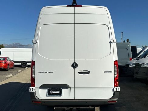 New 2025 Mercedes-Benz Sprinter 2500 image 6