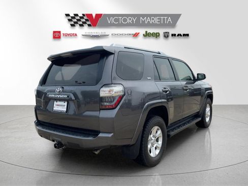 Used 2016 Toyota 4Runner SR5 AWD/4WD image 5