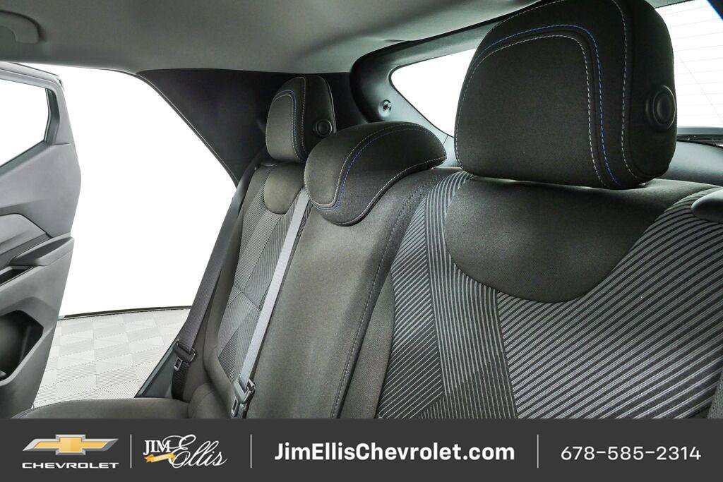 New 2027 Chevrolet Bolt LT w/ Comfort Package FWD image 17