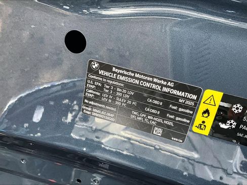 Certified 2025 BMW 330i Sedan RWD image 32