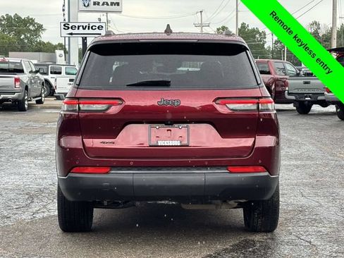 Used 2023 Jeep Grand Cherokee L Laredo AWD/4WD image 36