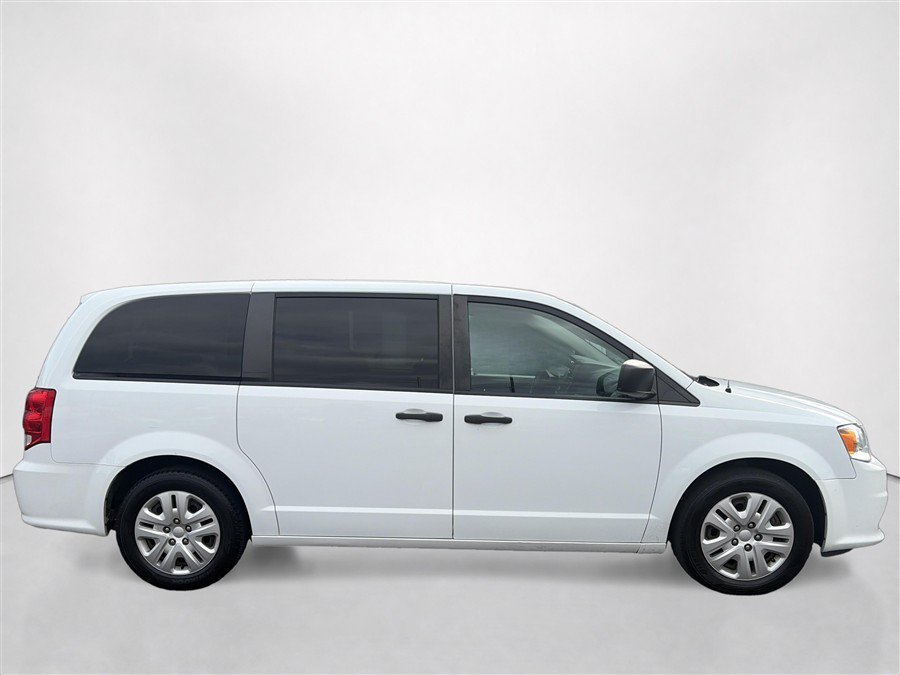 Used 2019 Dodge Grand Caravan SE FWD image 6
