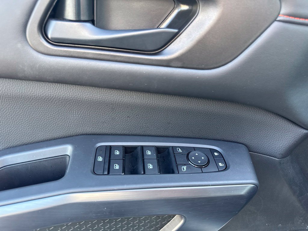 Used 2026 Nissan Pathfinder Rock Creek AWD/4WD image 15