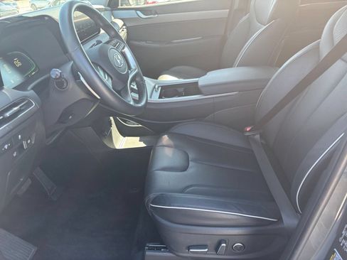 Used 2025 Hyundai Palisade SEL FWD image 30