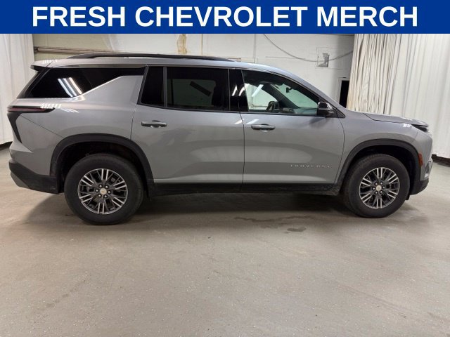 Used 2026 Chevrolet Traverse LT w/ Driver Confidence Package AWD/4WD image 3