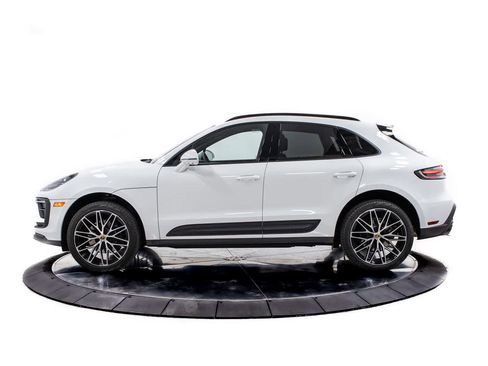 Certified 2026 Porsche Macan AWD/4WD image 2