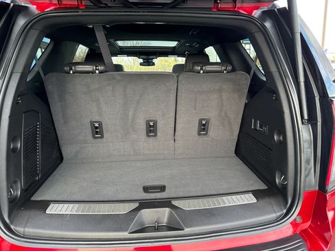 Used 2024 Chevrolet Tahoe Z71 w/ Z71 Off-Road Package image 17