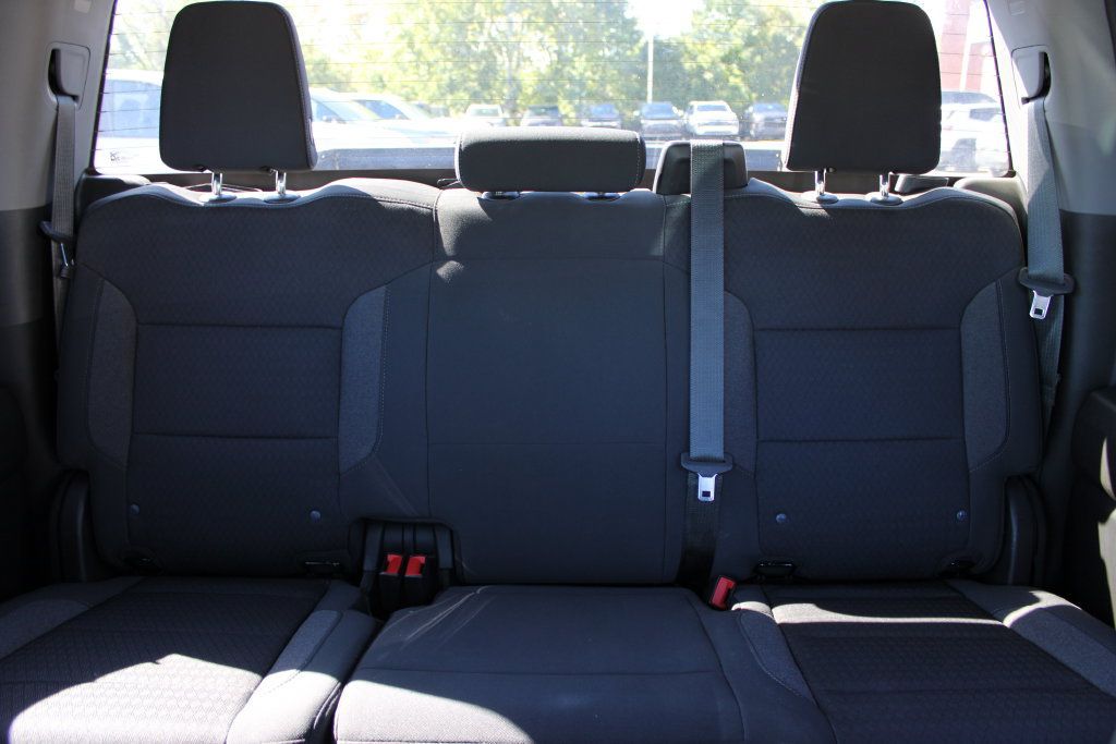 Used 2022 Chevrolet Silverado 1500 Custom w/ LPO, Dark Essentials Package AWD/4WD image 23