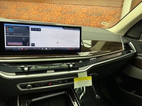 Used 2026 BMW X7 xDrive40i image 17