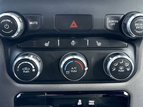 Used 2023 RAM 1500 Big Horn image 16