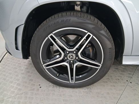 Used 2022 Mercedes-Benz GLS 450 4MATIC image 11