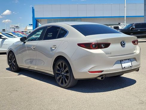 Used 2024 MAZDA MAZDA3 s FWD image 8