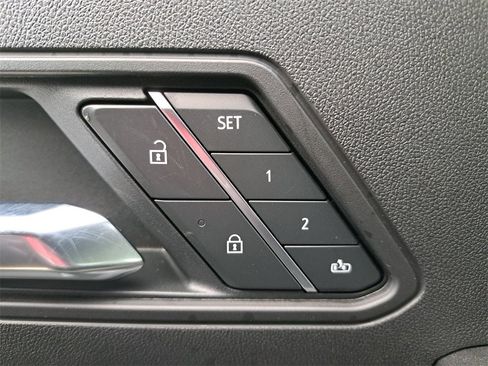 New 2025 GMC Hummer EV 2X w/ Extreme Off-Road Package image 19