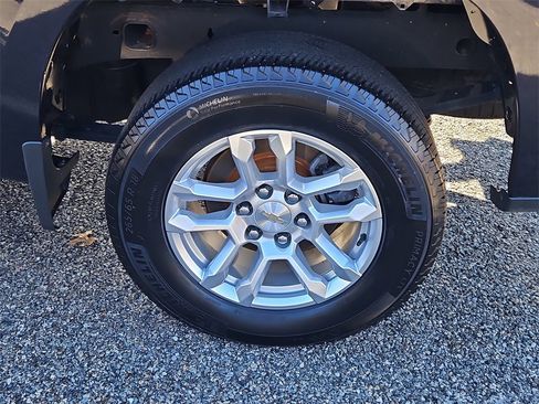 Certified 2023 Chevrolet Silverado 1500 LT image 8