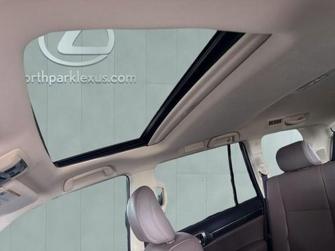 Certified 2023 Lexus GX 460 Premium AWD/4WD image 21