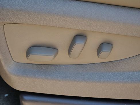 Used 2015 GMC Sierra 1500 Denali w/ Driver Alert Package image 18