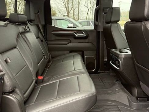 Used 2025 GMC Sierra 1500 Elevation w/ Elevation Premium Package image 21
