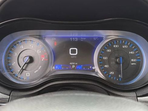 Used 2022 Chrysler 300 Touring L image 19