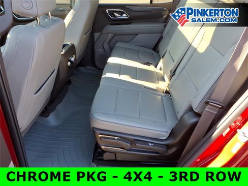 Used 2022 GMC Yukon SLT w/ SLT Premium Package image 13