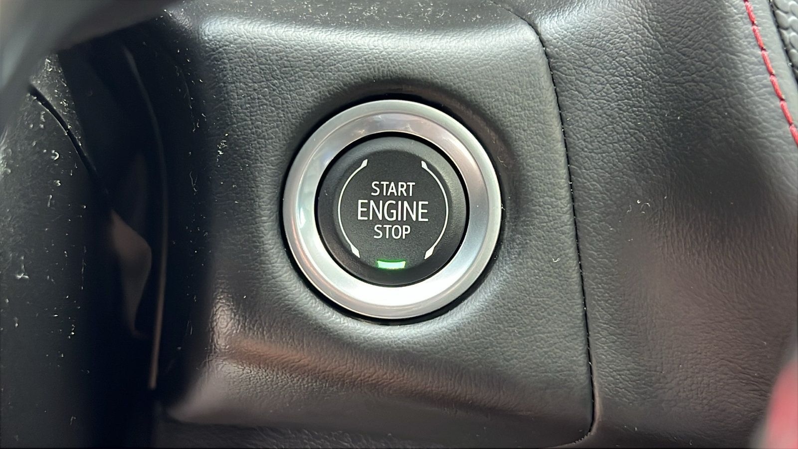 Used 2024 Chevrolet Suburban RST w/ Sport Performance Package AWD/4WD image 32