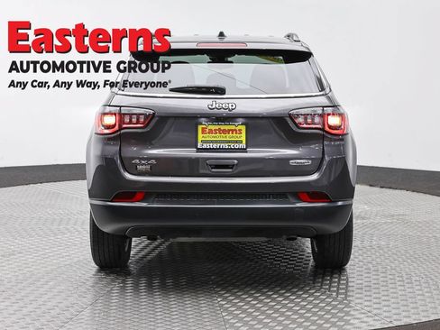 Used 2024 Jeep Compass Latitude AWD/4WD image 6