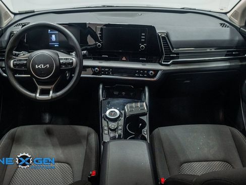 Used 2024 Kia Sportage LX image 28