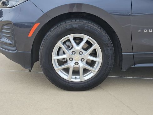 Used 2022 Chevrolet Equinox LS w/ LS Convenience Package FWD image 12
