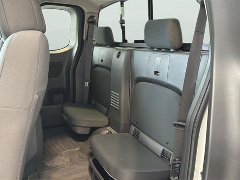 Used 2026 Nissan Frontier S AWD/4WD image 15