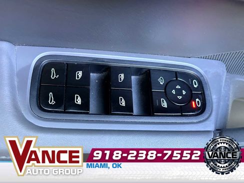 Used 2019 Porsche Cayenne S image 29