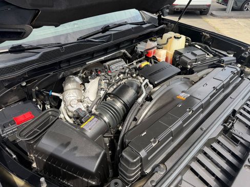 Used 2022 Chevrolet Silverado 2500 LT w/ Midnight Edition AWD/4WD image 22
