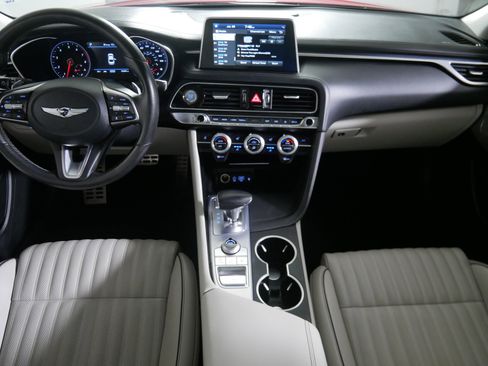 Used 2021 Genesis G70 3.3T image 10