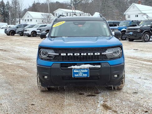 Used 2025 Ford Bronco Sport Outer Banks w/ Outer Banks Tech Package+ image 2