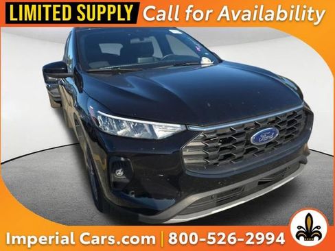 Used 2025 Ford Escape ST-Line Select AWD/4WD image 1