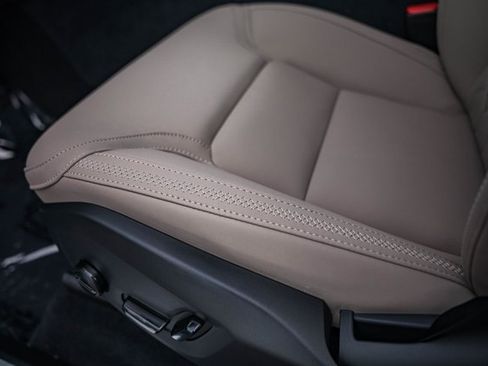 New 2026 Volvo XC90 B6 Plus image 31