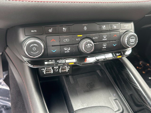 Used 2024 Dodge Durango Citadel AWD/4WD image 6