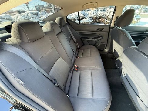 Used 2024 Nissan Altima 2.5 SV image 34