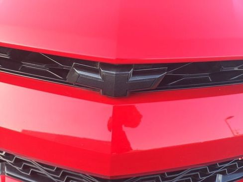 Used 2017 Chevrolet Camaro SS RWD image 34